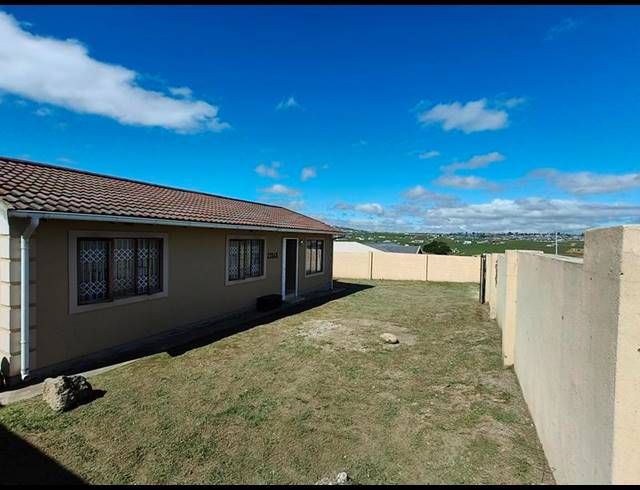 3 BEDROOM HOUSE FOR SALE IN NCAMBEDLANA